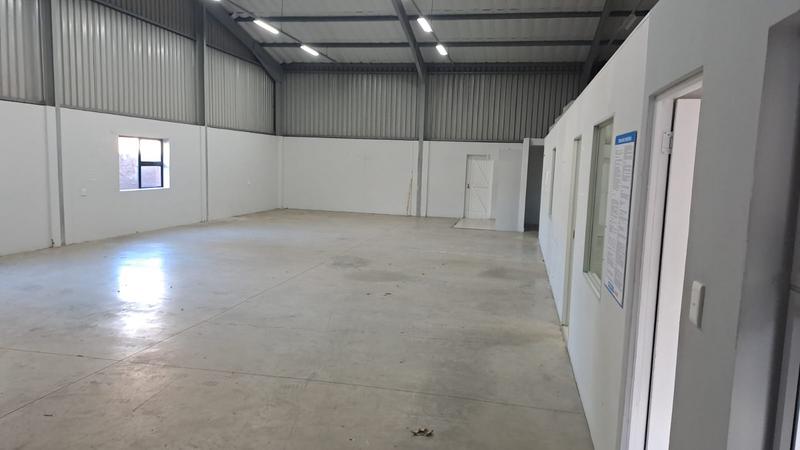 To Let commercial Property for Rent in Newton Park Eastern Cape
